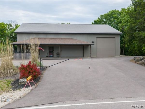 1136 Duckhead Road, Lake Ozark, MO 65049