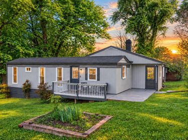 151 Brooks Street, Monroe, VA 24574