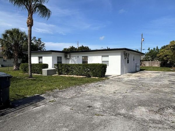 328 Urquhart Street, Lake Worth Beach, FL 33461