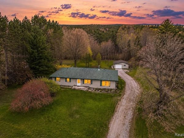 1190 Meadow Road, Tawas Twp, MI 48763