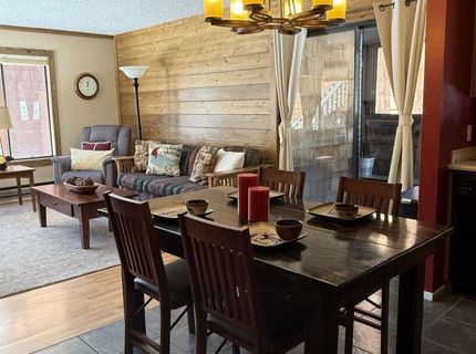 11639 Snowpeak Way, Unit #505, Truckee, CA 96161 Photo