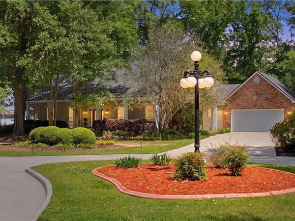 126 MADEWOOD Drive, Mandeville, LA 70471