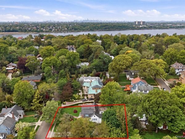 319 38th Road, Douglaston, NY 11363