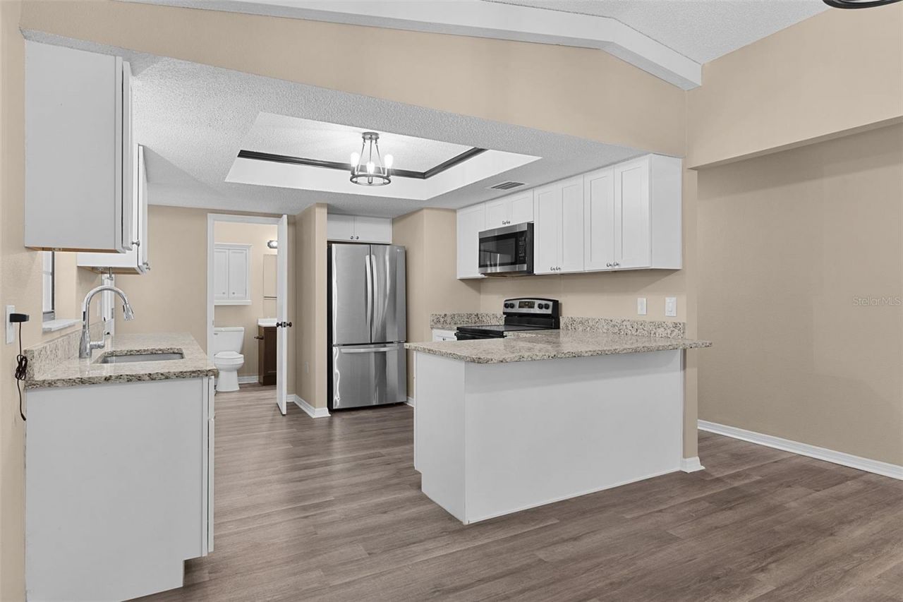 307 W Berckman Street, Fruitland Park, FL 34731 Photo