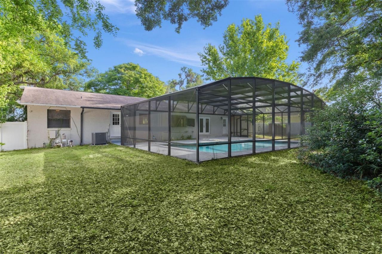 307 W Berckman Street, Fruitland Park, FL 34731 Photo
