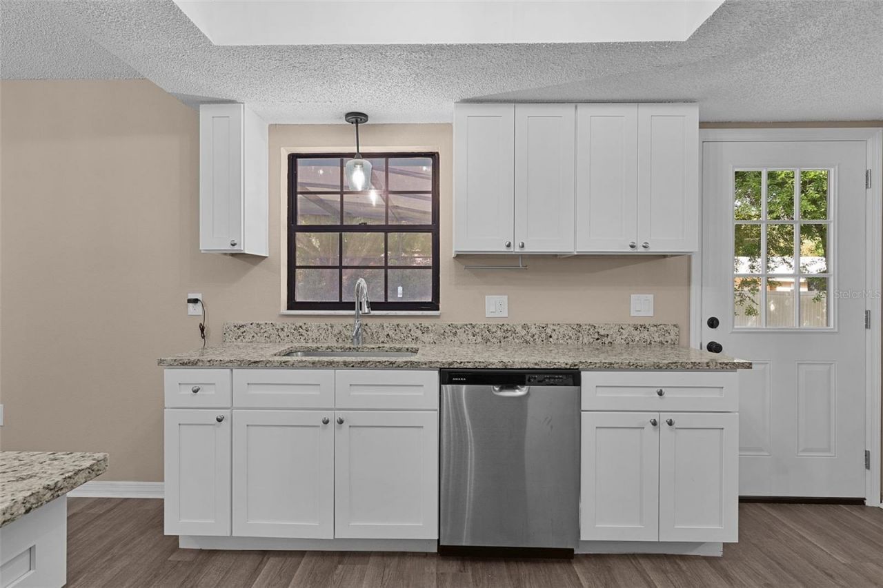307 W Berckman Street, Fruitland Park, FL 34731 Photo