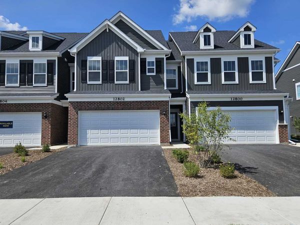 12802 S NICHOLAS Drive , Plainfield, IL 60585