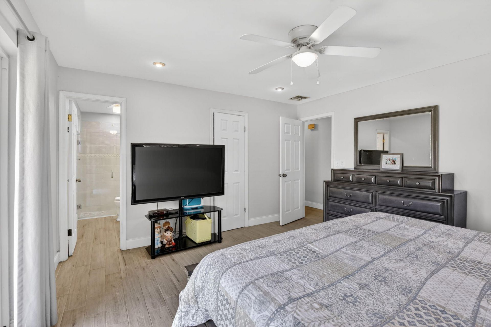 5491 SW 188th Avenue, Southwest Ranches, FL 33332 Photo