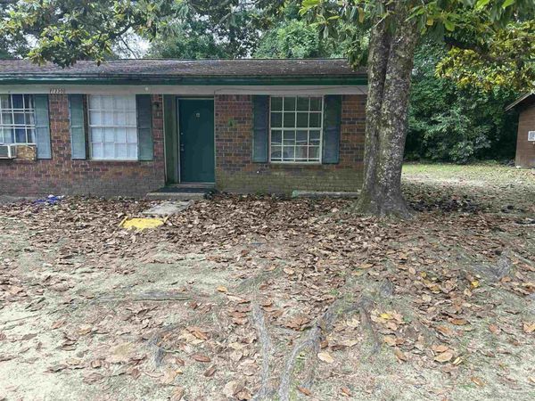 1330 Lake Dr, Unit A, Pensacola, FL 32533