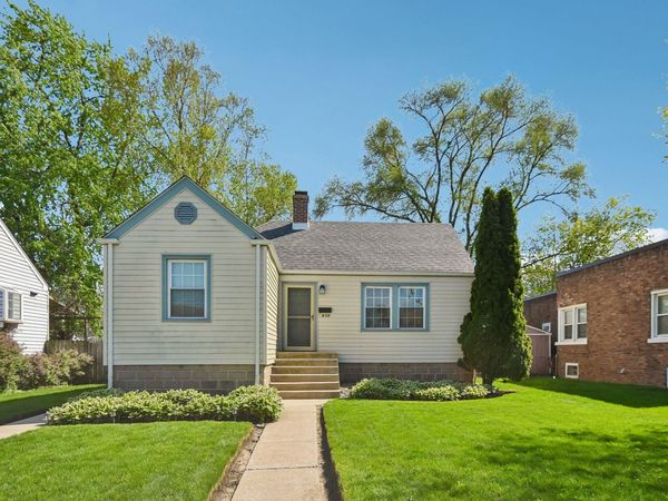 838 174th Street , Hammond, IN 46324