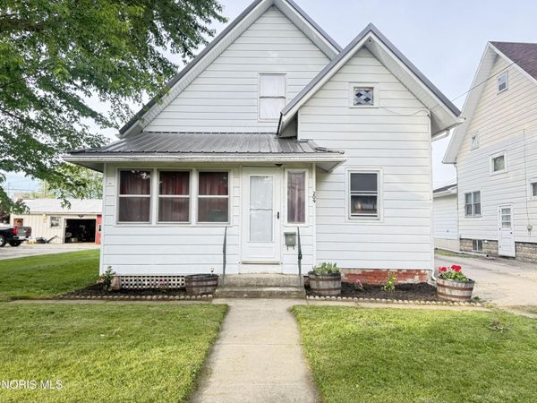 209 S Main Street, Hicksville, OH 43526