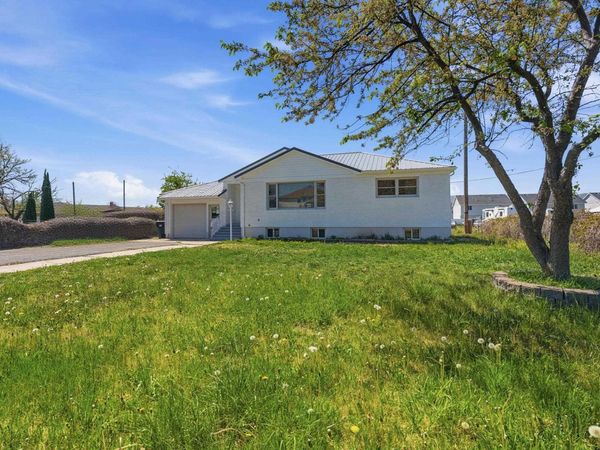 1089 W Quinn Rd, Pocatello, ID 83202