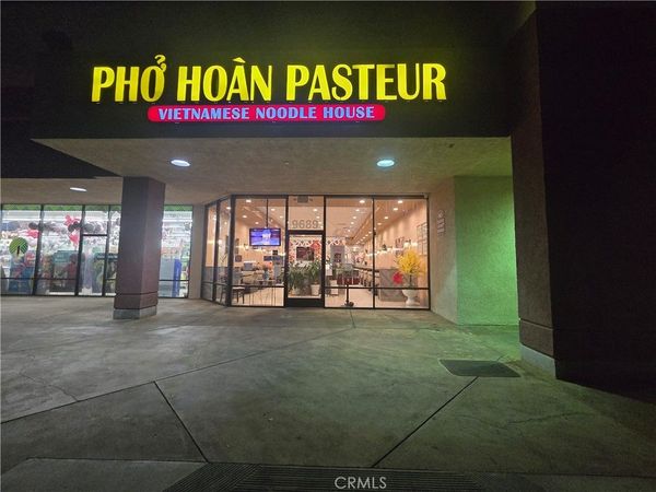 9689 Chapman Ave, Garden Grove, CA 92841