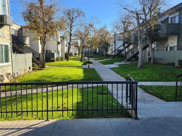 623 N Bristol, Santa Ana, CA 92703