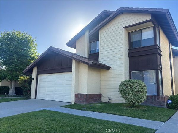 8 Marsh Hawk, Irvine, CA 92604