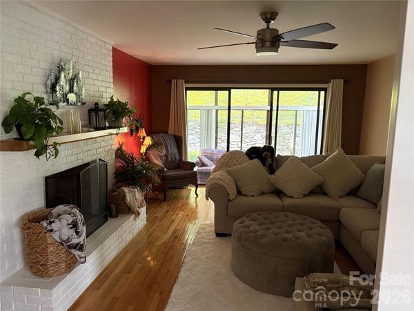 610 Britton Creek Drive, Hendersonville, NC 28791
