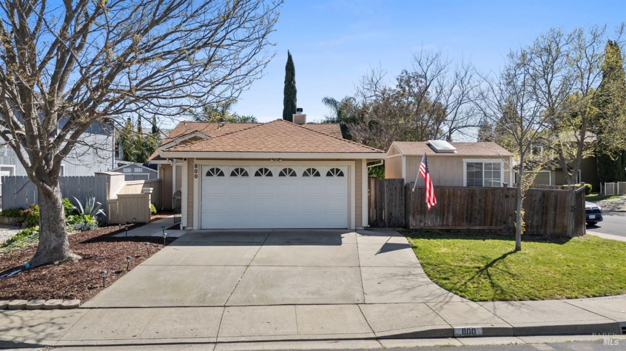 800 Charter Way, Vacaville, CA 95687 Main Photo