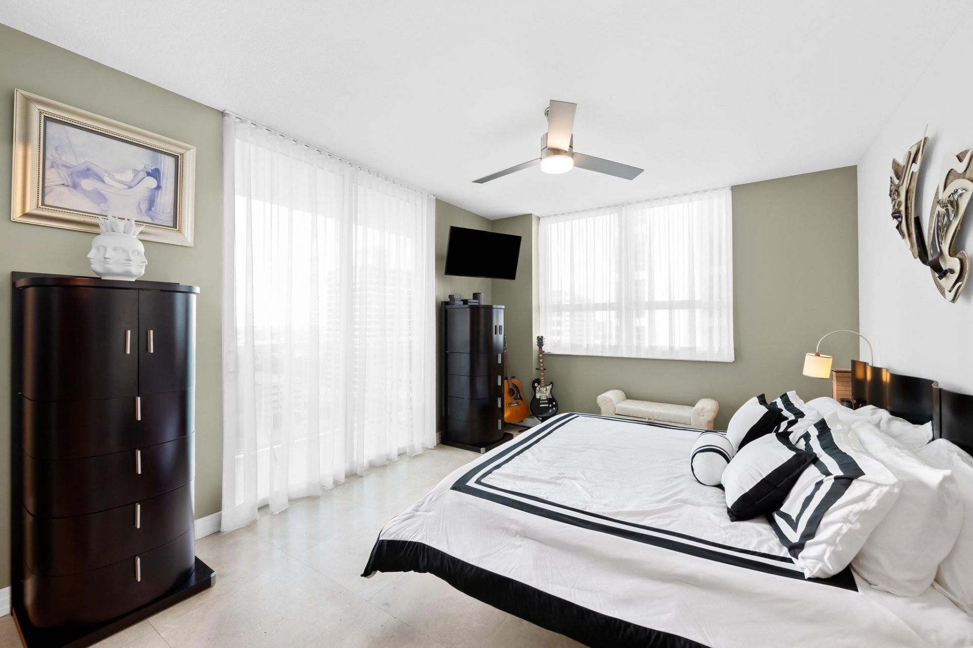 350 SE 2nd Street, Unit 1870, Fort Lauderdale, FL 33301 Photo