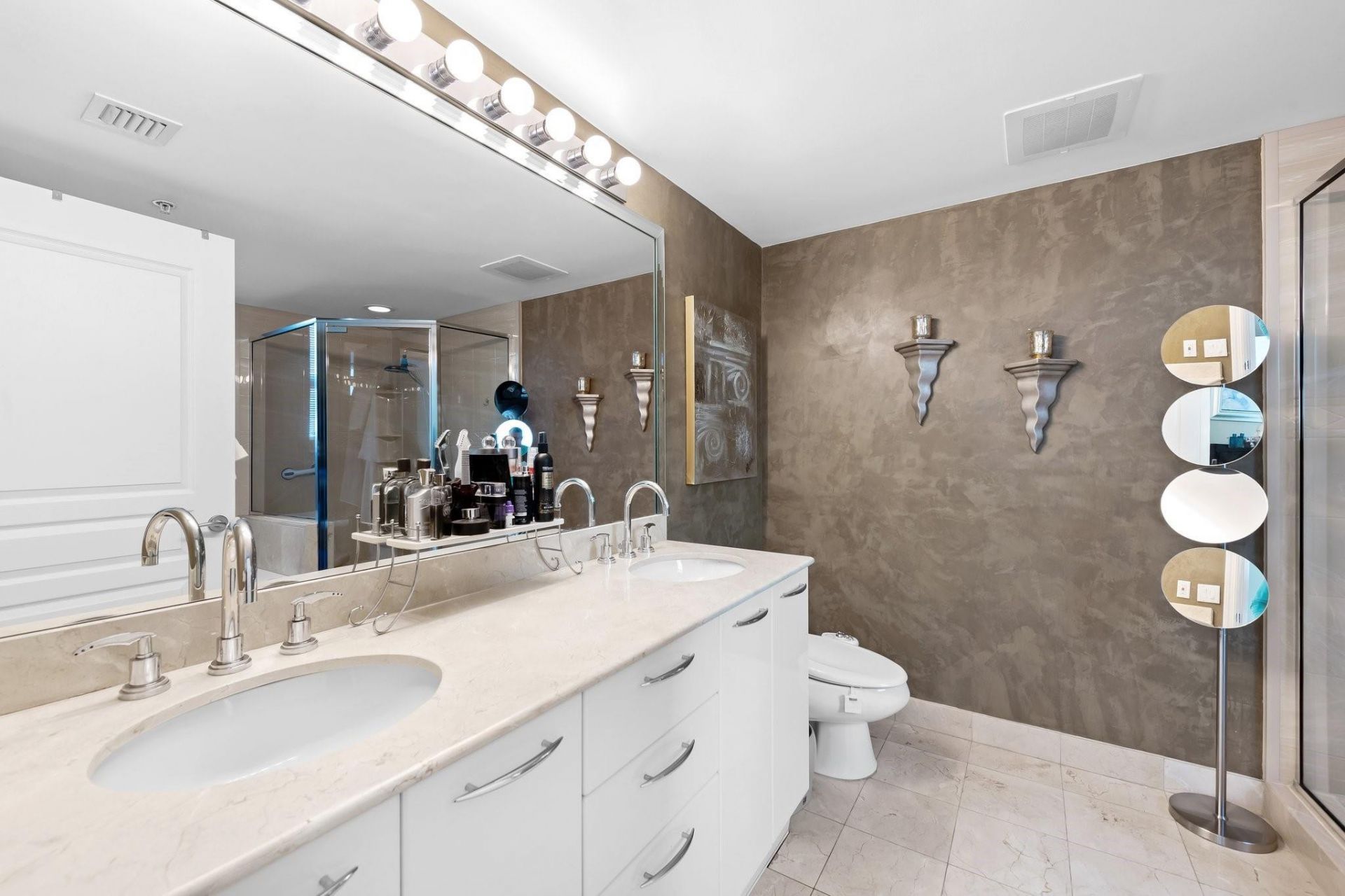 350 SE 2nd Street, Unit 1870, Fort Lauderdale, FL 33301 Photo