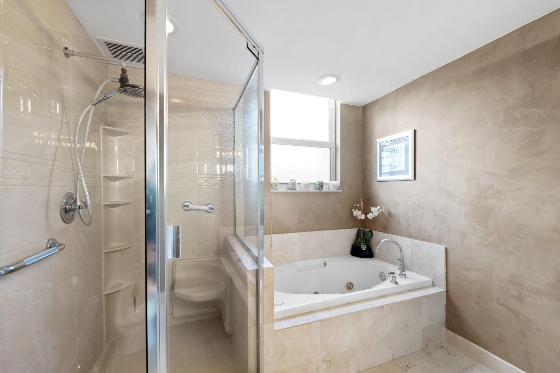350 SE 2nd Street, Unit 1870, Fort Lauderdale, FL 33301 Photo