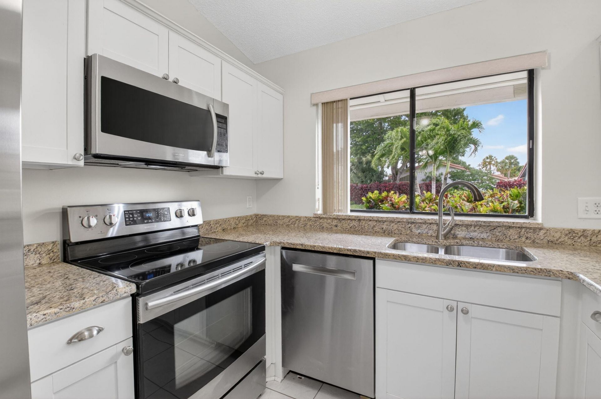5580 Piping Rock Drive, Boynton Beach, FL 33437 Photo