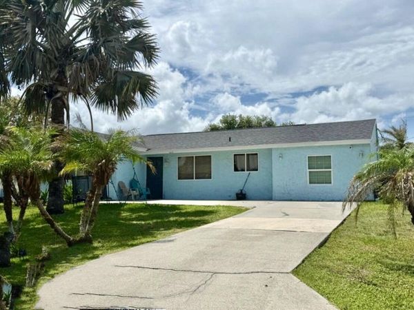 190 Abalone Road NW, Palm Bay, FL 32907