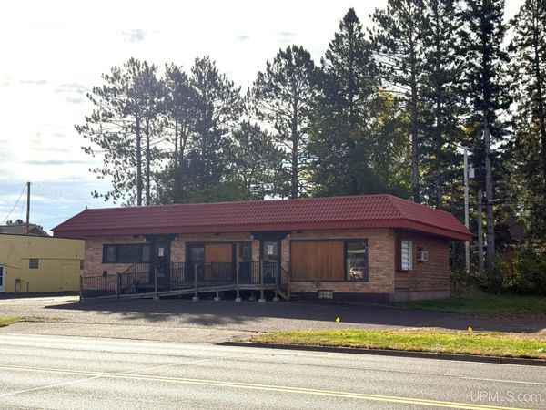 135 E Cloverland Drive, Ironwood, MI 49938