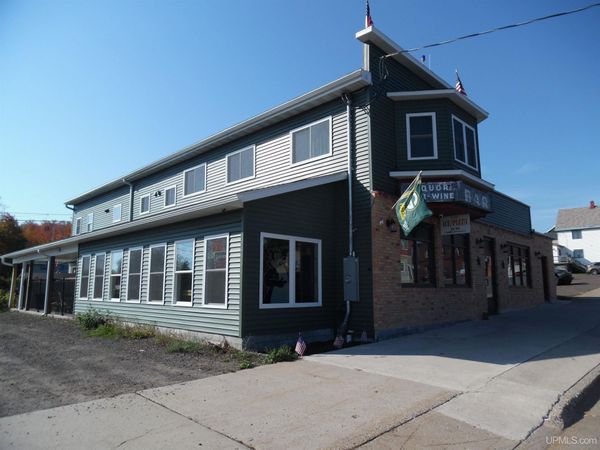 31 Trimountain Avenue, South Range, MI 49965