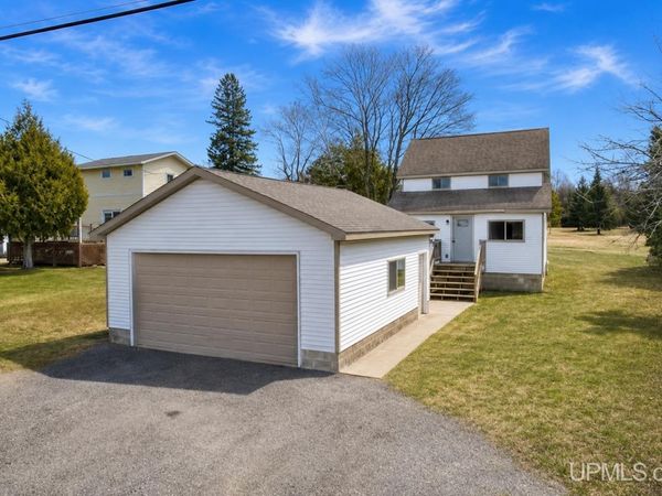 50802 N Mesnard Location Road, Franklin Twp, MI 49930