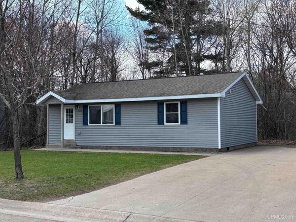 2029 Wilkinson Avenue, Marquette, MI 49855