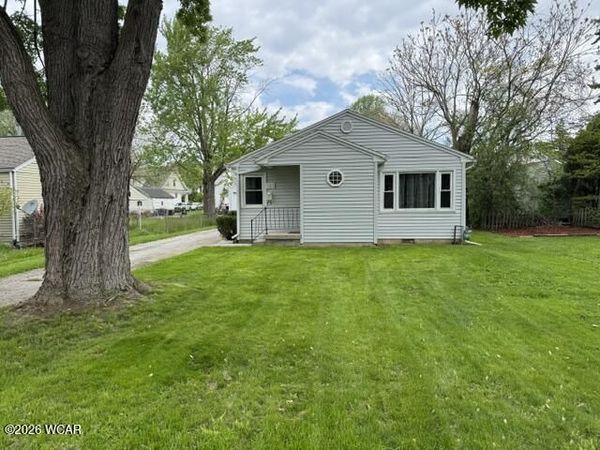 123 Carr Avenue, Bowling Green, OH 43402