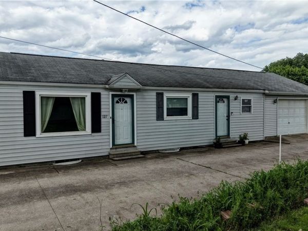 127 7th Drive SW, New Philadelphia, OH 44663