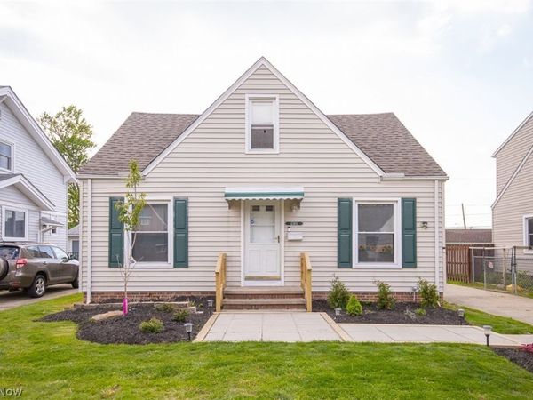4360 Newberry Drive , Brooklyn, OH 44144