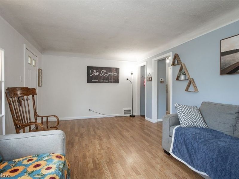 4360 Newberry Drive, Brooklyn, OH 44144 Photo 7