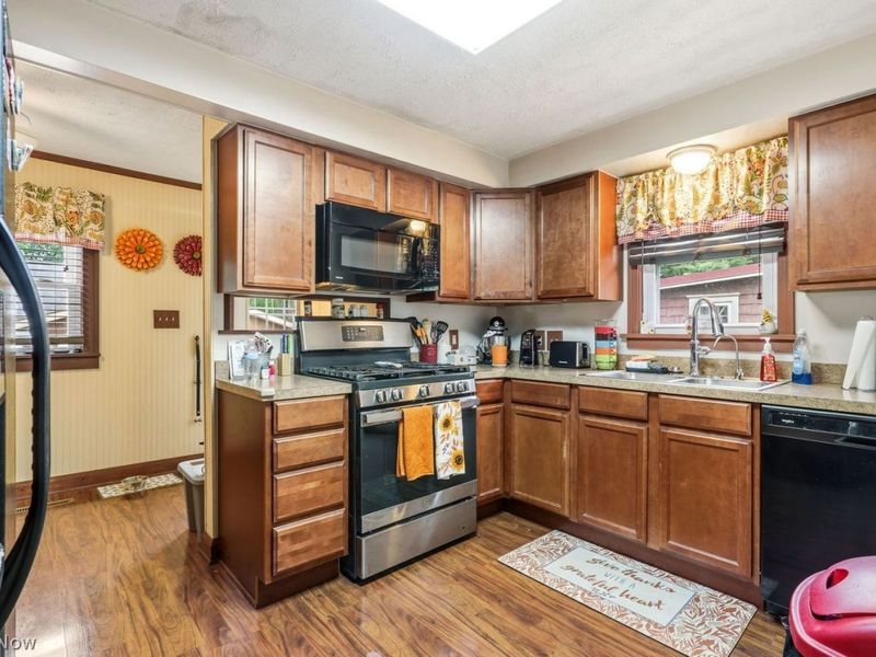 802 26th Street NE, Canton, OH 44714 Photo 9
