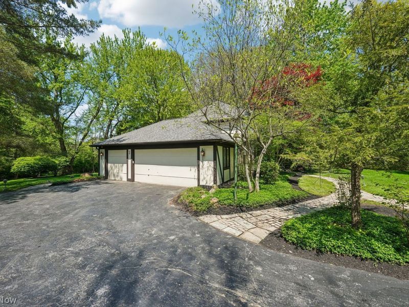6665 Gates Mills Boulevard, Gates Mills, OH 44040 Photo 49
