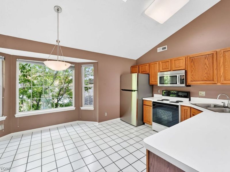 658 Tollis Parkway, Unit C, Broadview Heights, OH 44147 Photo 12