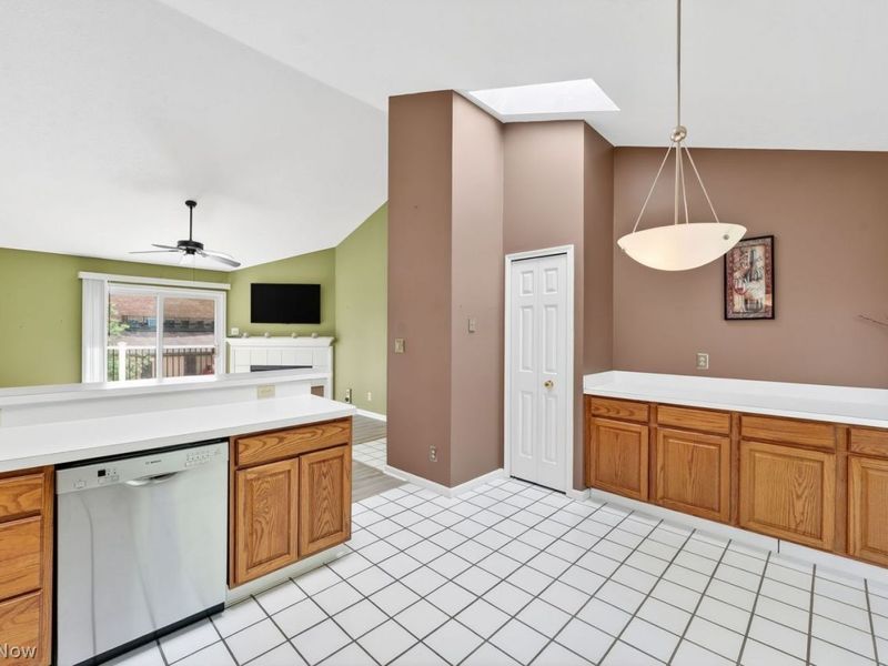 658 Tollis Parkway, Unit C, Broadview Heights, OH 44147 Photo 9
