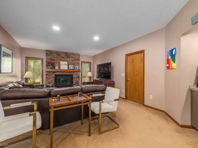 32364 Birchwood Lane, Avon Lake, OH 44012 Photo 4