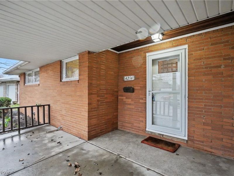 4214 Ashwood Street NW, Canton, OH 44708 Photo 3