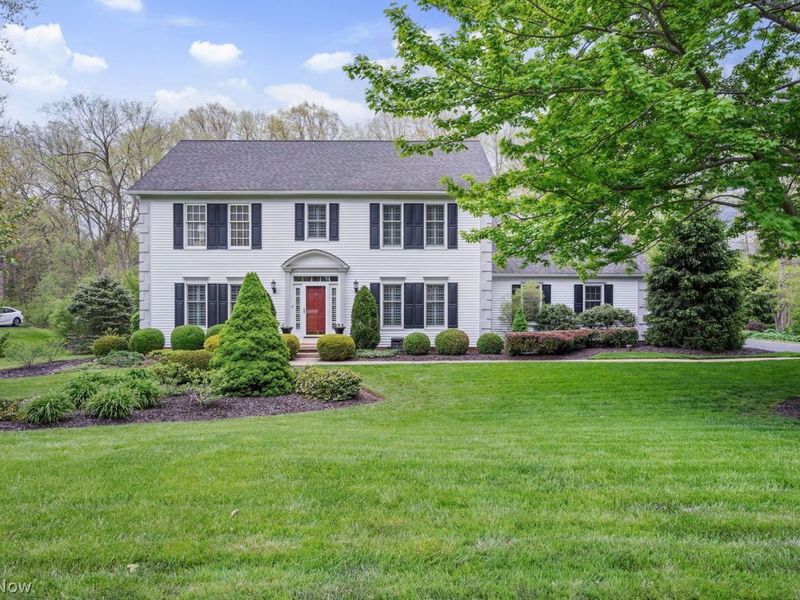 7607 Greenthorn Drive, Hudson, OH 44236 Photo 2