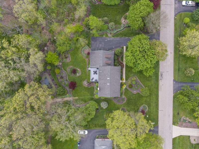 7607 Greenthorn Drive, Hudson, OH 44236 Photo 5