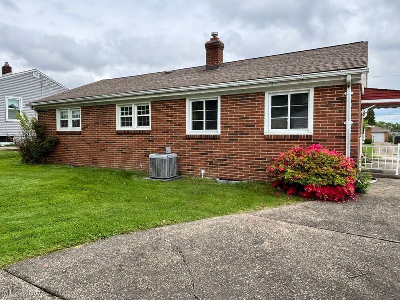 548 Wilson Street , Struthers, OH 44471 Photo 18