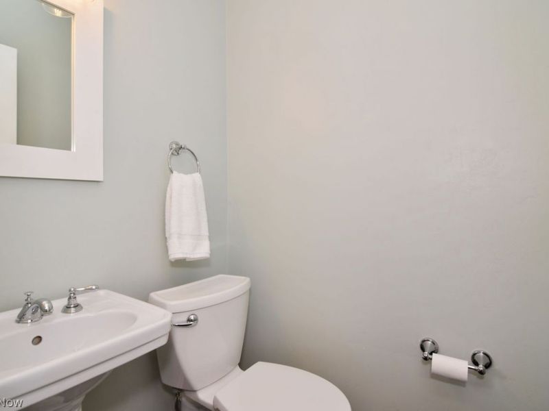 19407 Lomond Boulevard , Shaker Heights, OH 44122 Photo 17