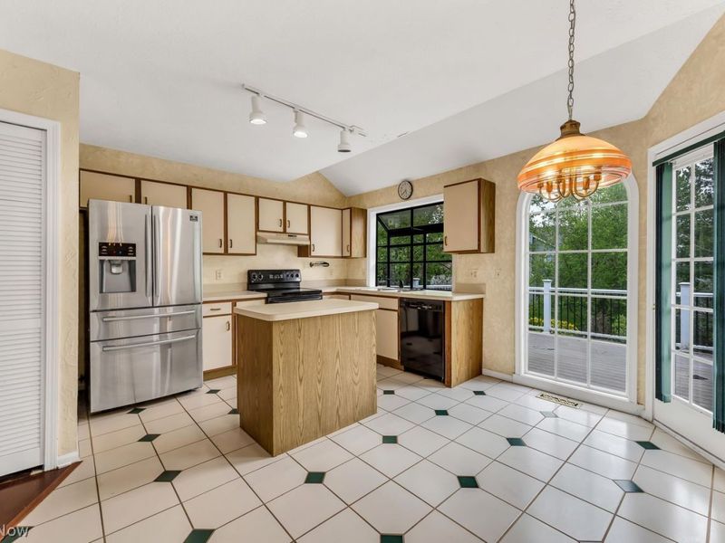 17944 Framingham Oval, Strongsville, OH 44136 Photo 11