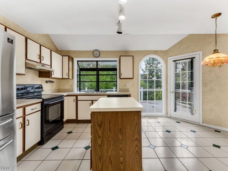 17944 Framingham Oval, Strongsville, OH 44136 Photo 15