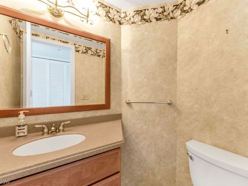 17944 Framingham Oval, Strongsville, OH 44136 Photo 17