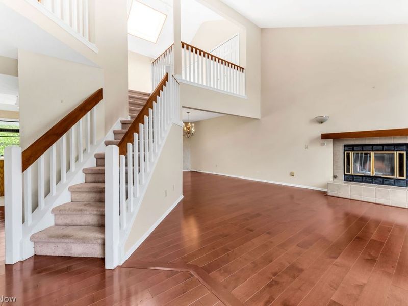 17944 Framingham Oval, Strongsville, OH 44136 Photo 2