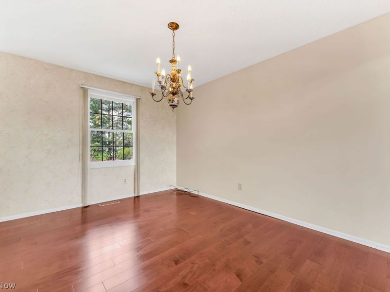 17944 Framingham Oval, Strongsville, OH 44136 Photo 8