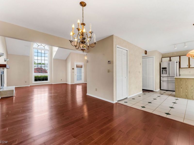 17944 Framingham Oval, Strongsville, OH 44136 Photo 9
